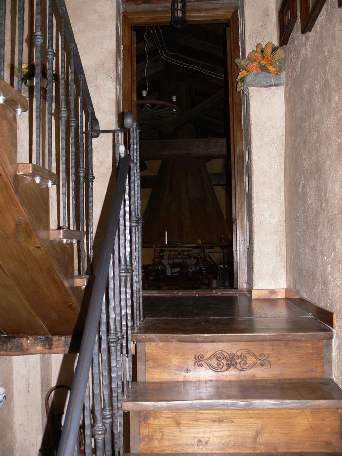Montalto LigureIl Cappellaio Matto住宿加早餐旅馆 外观 照片