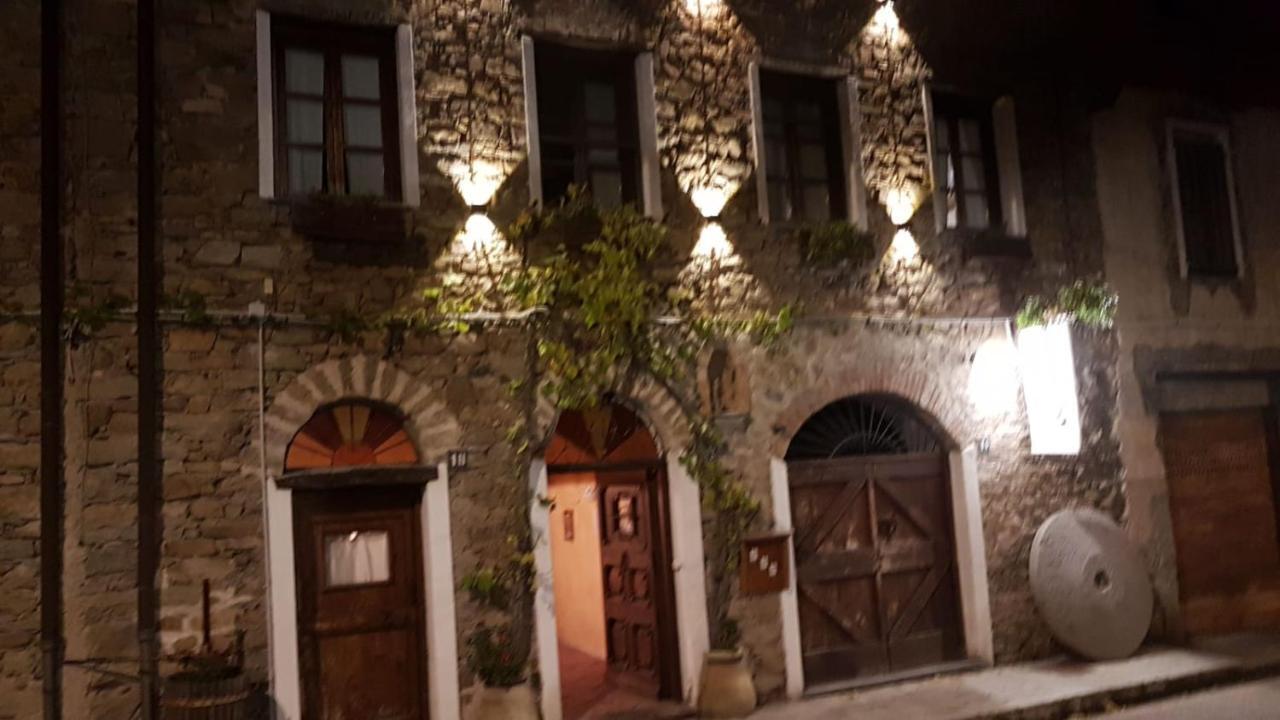 Montalto LigureIl Cappellaio Matto住宿加早餐旅馆 外观 照片
