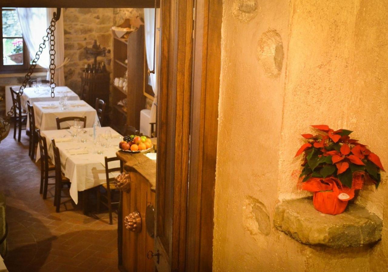 Montalto LigureIl Cappellaio Matto住宿加早餐旅馆 外观 照片