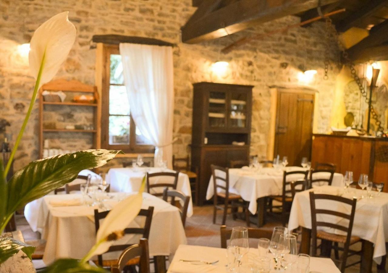Montalto LigureIl Cappellaio Matto住宿加早餐旅馆 外观 照片