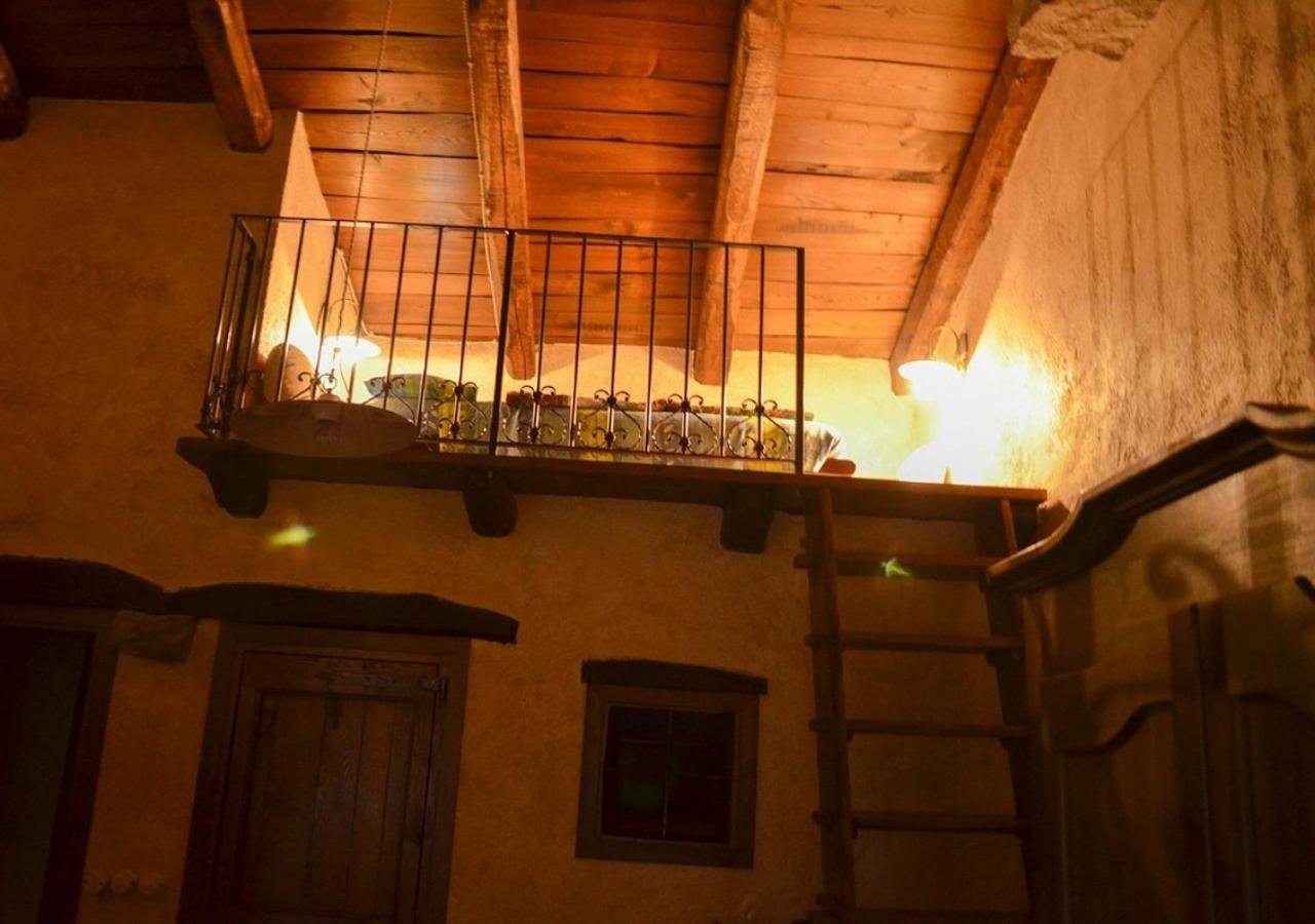 Montalto LigureIl Cappellaio Matto住宿加早餐旅馆 外观 照片
